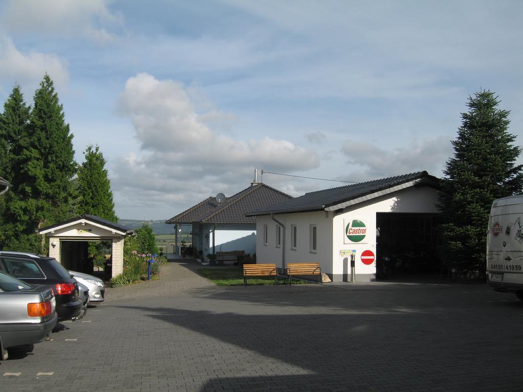 Hotel&Restaurant Hüllen Barweiler Extérieur photo